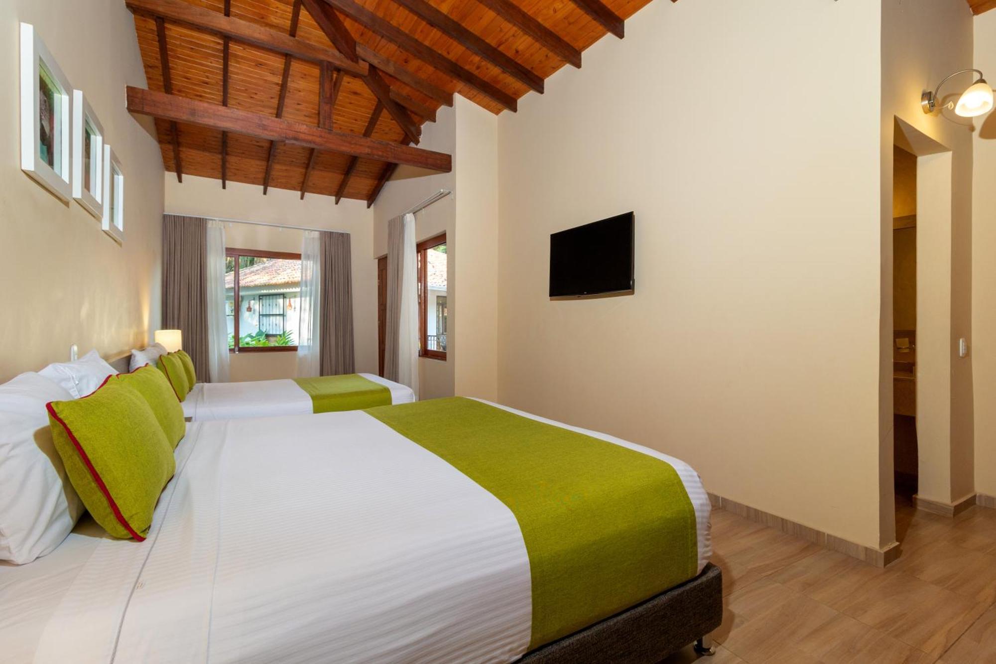 Hotel Campestre La Potra Apiay Bagian luar foto